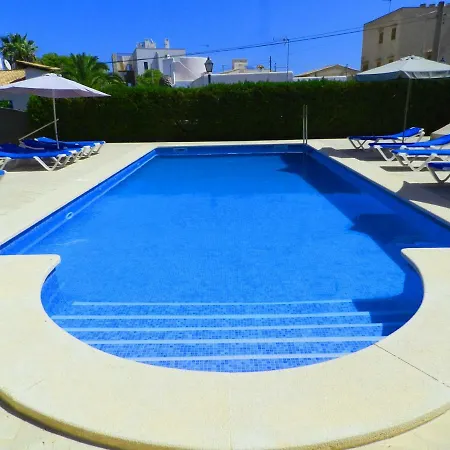 Marina Sol I Pins